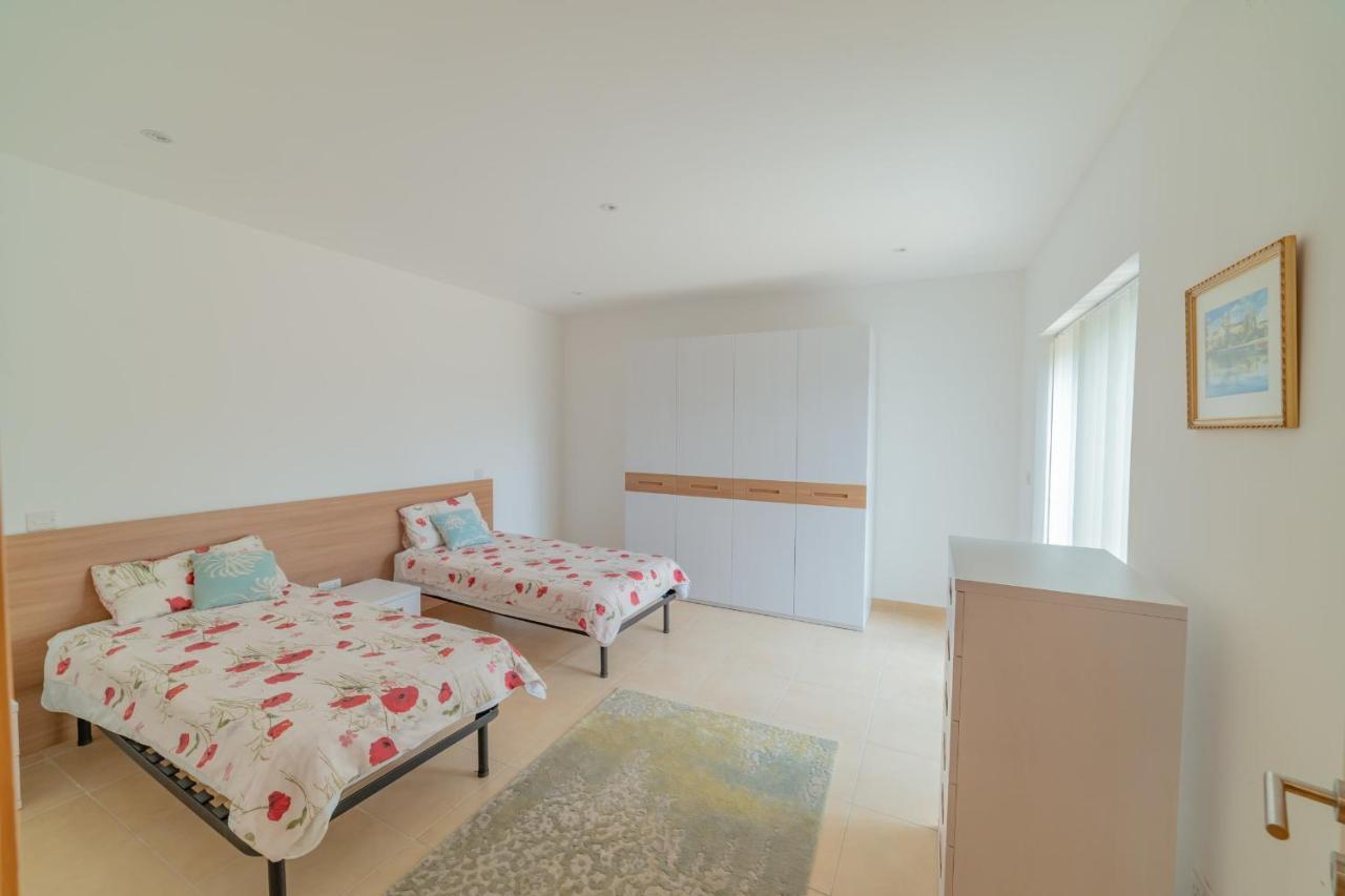 Luxury Seaview & Pool-Hosted By Sweetstay Mellieħa Zewnętrze zdjęcie