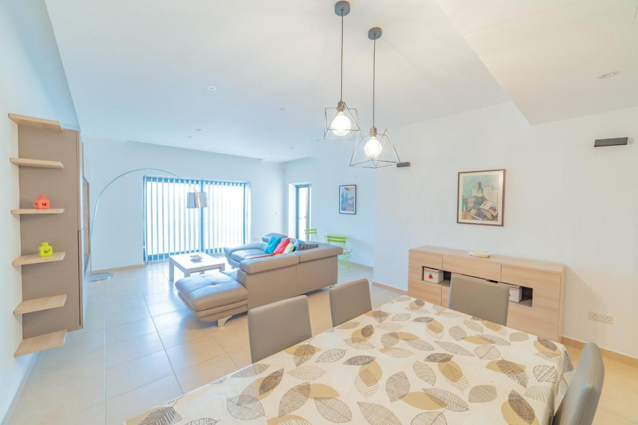 Luxury Seaview & Pool-Hosted By Sweetstay Mellieħa Zewnętrze zdjęcie