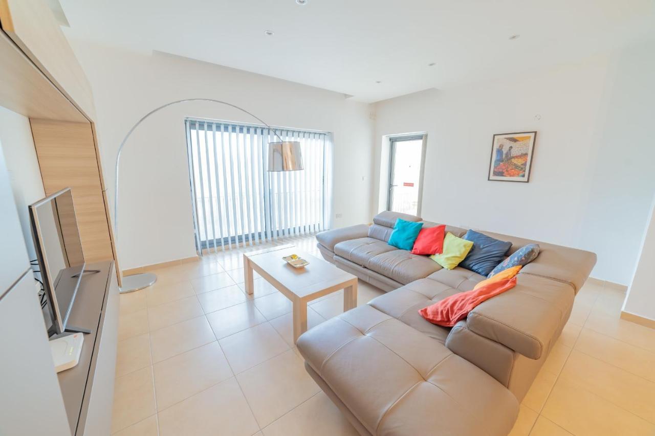 Luxury Seaview & Pool-Hosted By Sweetstay Mellieħa Zewnętrze zdjęcie