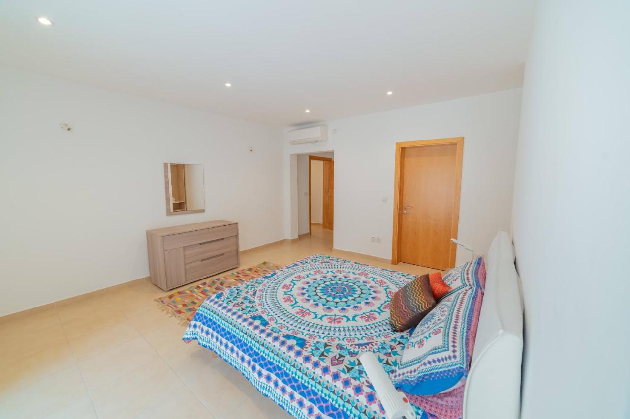 Luxury Seaview & Pool-Hosted By Sweetstay Mellieħa Zewnętrze zdjęcie
