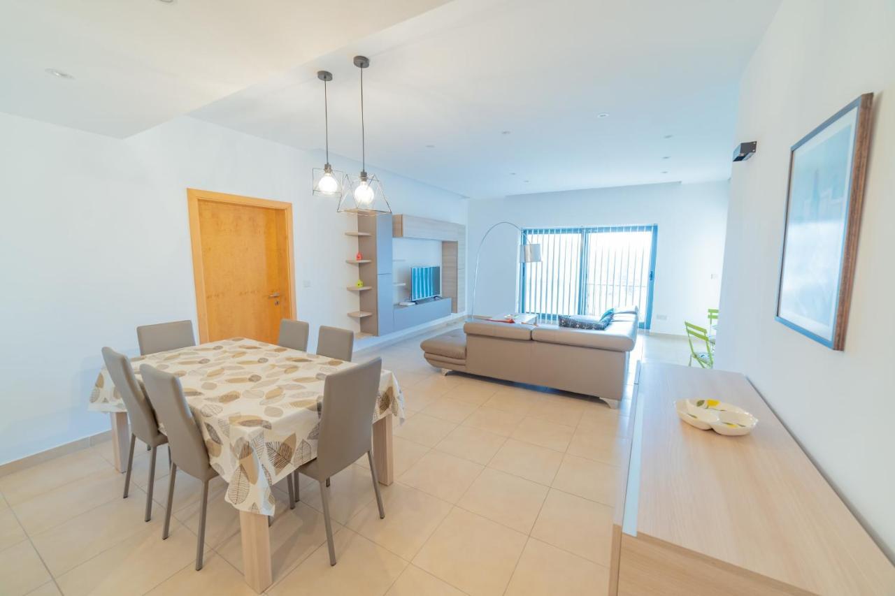 Luxury Seaview & Pool-Hosted By Sweetstay Mellieħa Zewnętrze zdjęcie